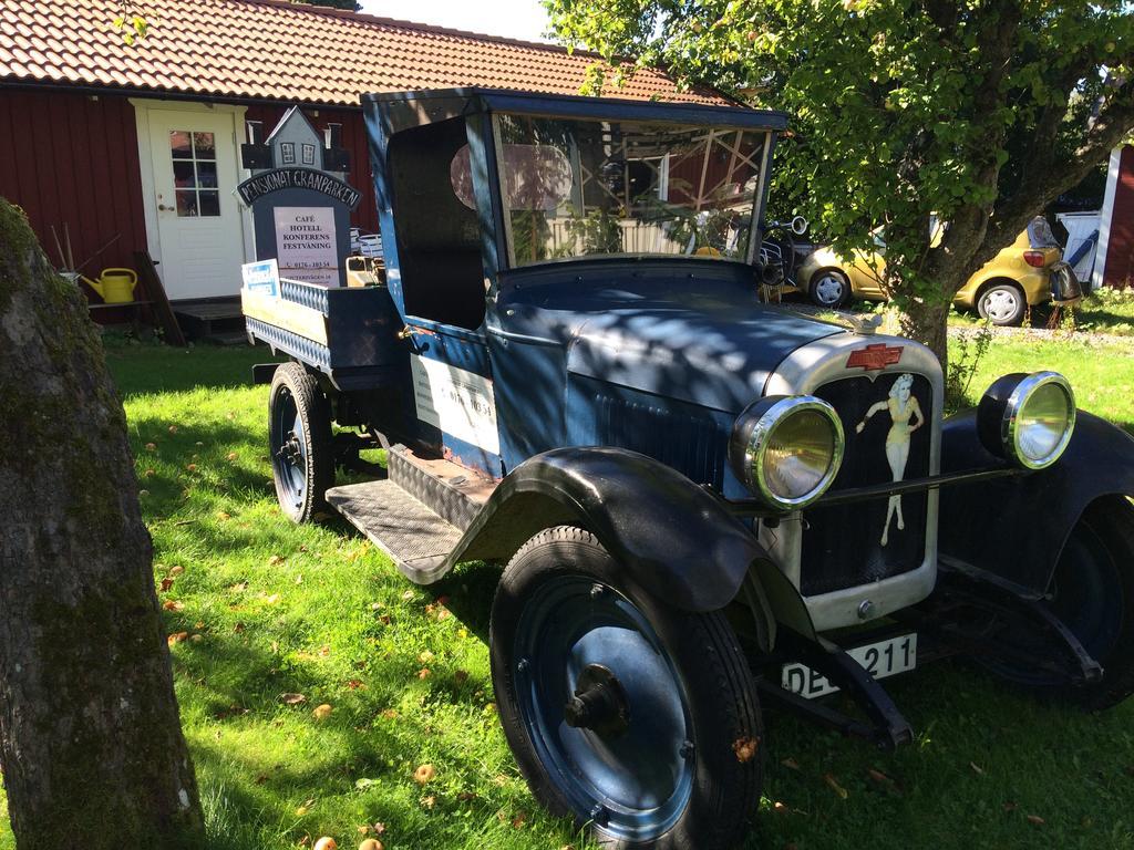 Hotel Pensionat Granparken Norrtälje エクステリア 写真